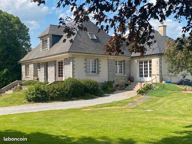 Propriété 6 pièces 179 m²