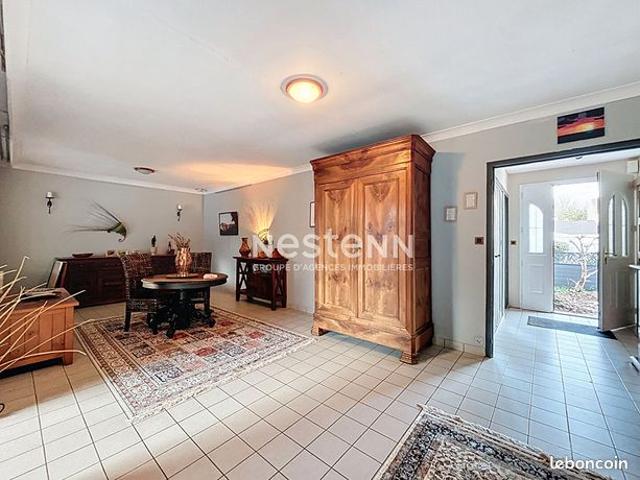 Propriété 6 pièces 179 m²