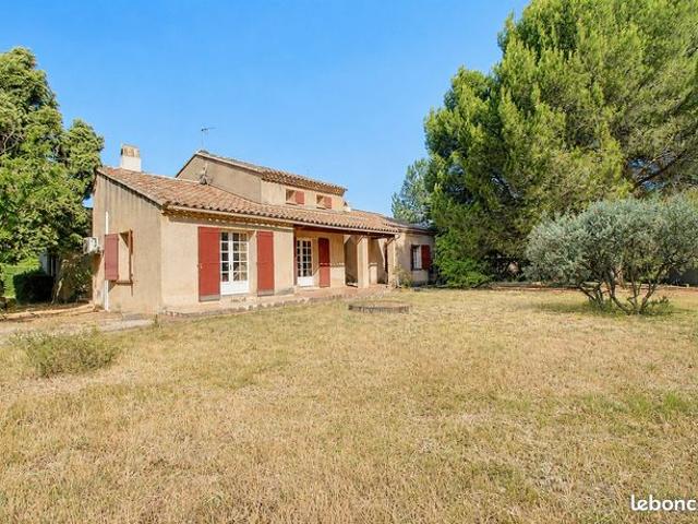 Propriété 6 pièces 179 m²