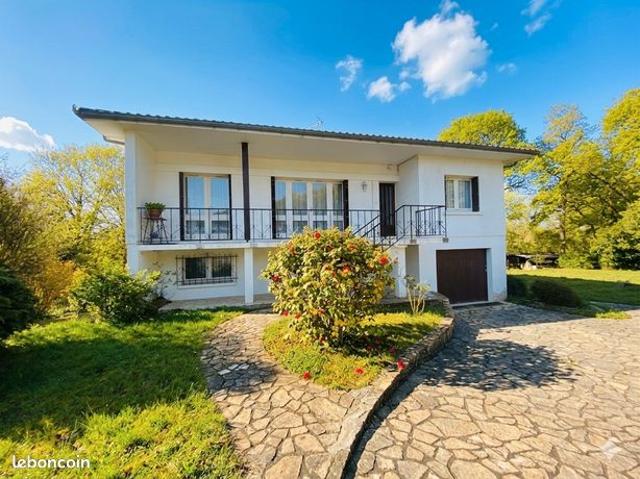 Propriété 6 pièces 170 m²