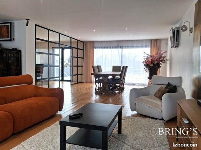 Propriété 6 pièces 170 m²