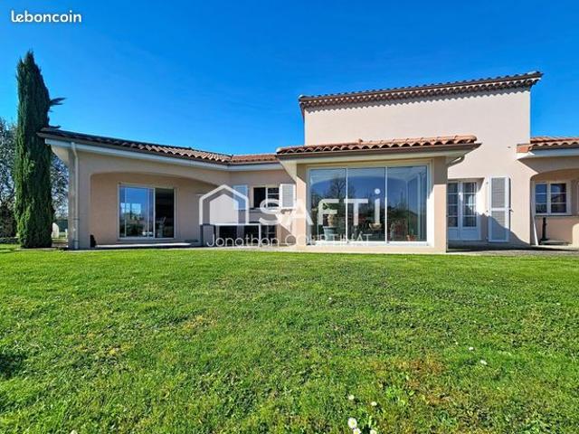 Propriété 6 pièces 170 m²