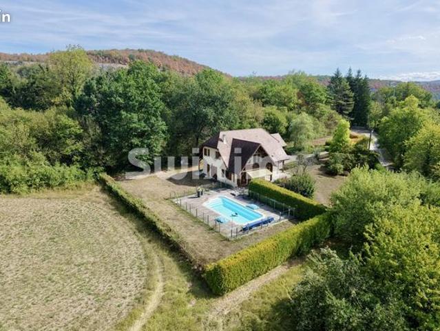 Propriété 6 pièces 170 m²