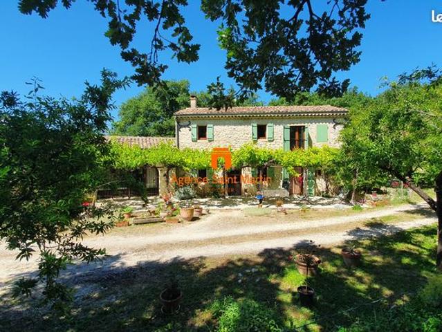 Propriété 6 pièces 160 m²