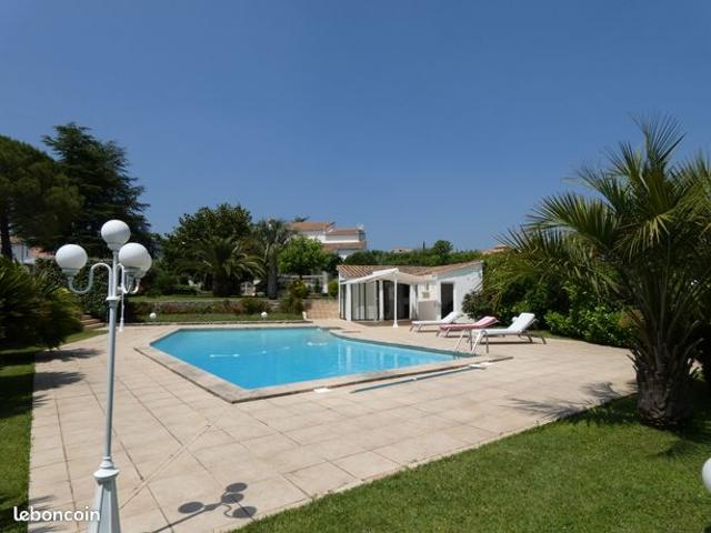 Propriété 6 pièces 170 m²