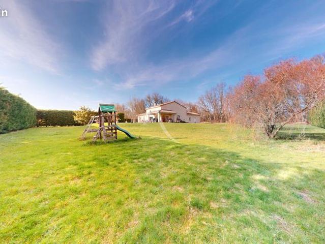 Propriété 6 pièces 170 m²