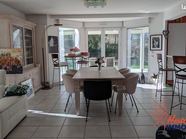 Propriété 6 pièces 171 m²