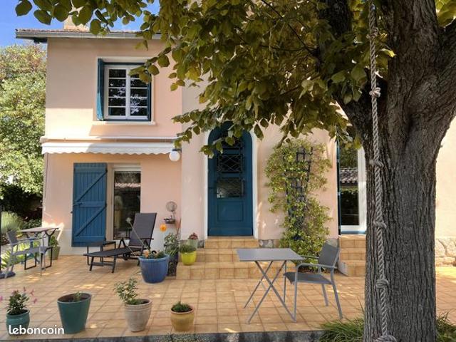 Propriété 6 pièces 171 m²