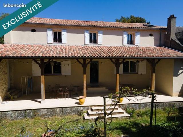 Propriété 6 pièces 172 m²