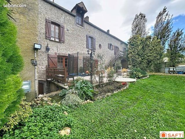 Propriété 6 pièces 172 m²