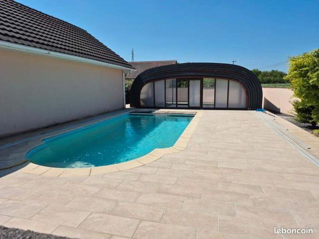 Propriété 6 pièces 172 m²
