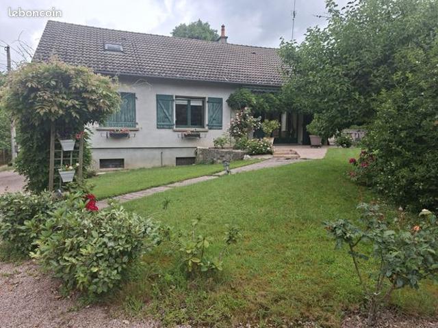 Propriété 6 pièces 172 m²