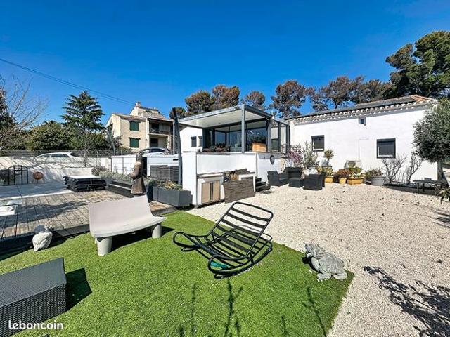Propriété 6 pièces 172 m²