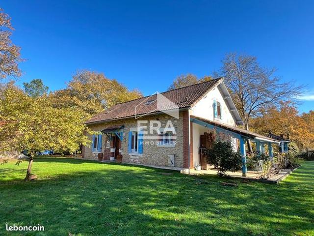 Propriété 6 pièces 173 m²