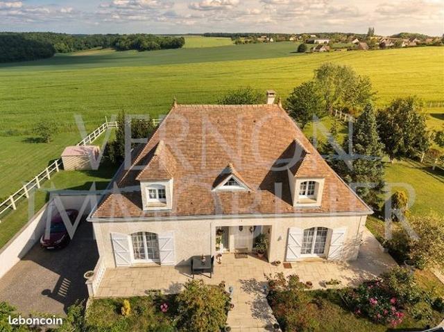 Propriété 6 pièces 184 m²