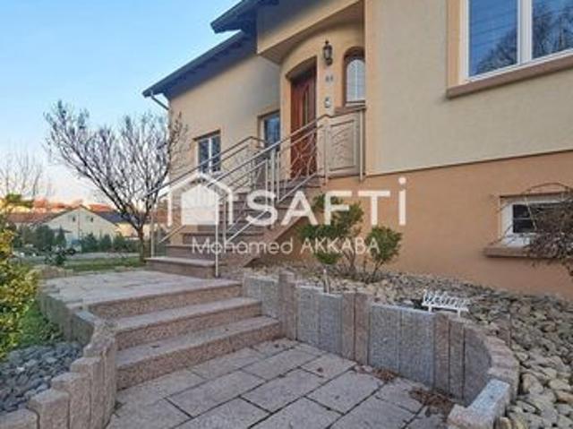 Propriété 6 pièces 184 m²