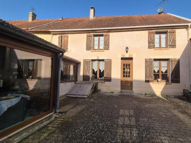 Propriété 6 pièces 184 m²