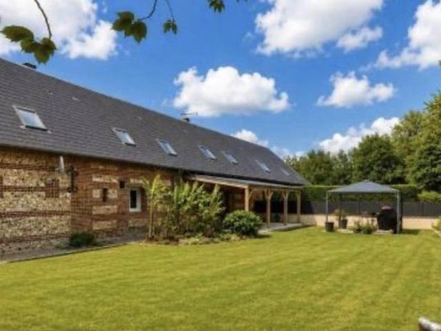 Propriété 6 pièces 184 m²