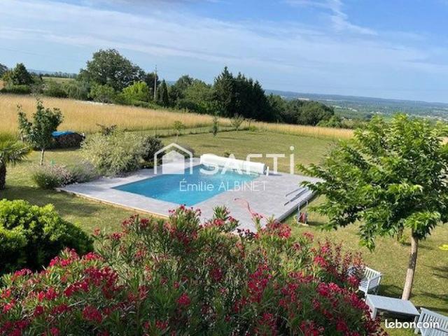 Propriété 6 pièces 184 m²