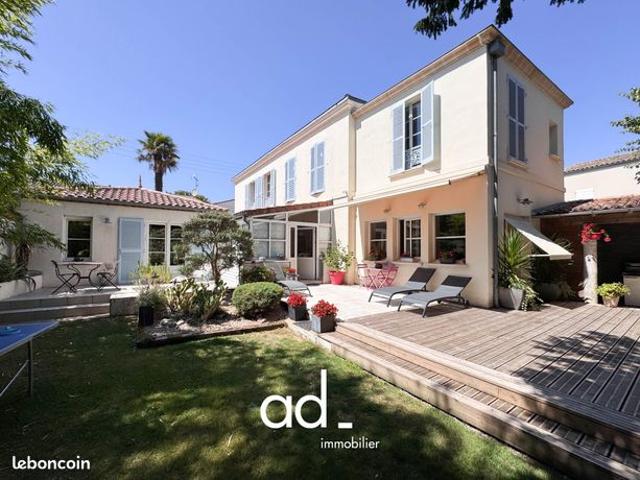 Propriété 6 pièces 193 m²