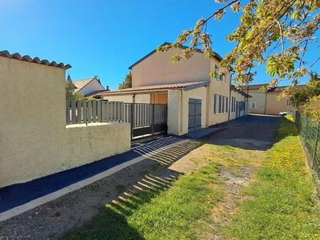 Propriété 6 pièces 186 m²