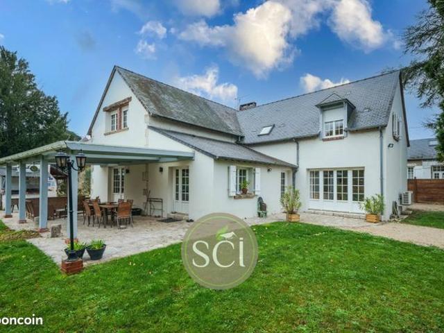 Propriété 6 pièces 186 m²