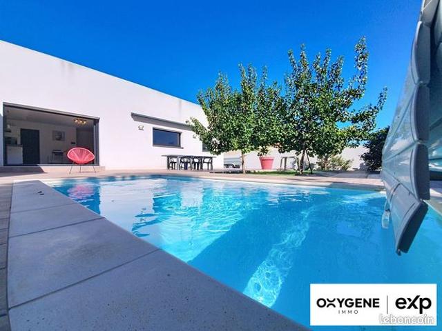 Propriété 6 pièces 186 m²