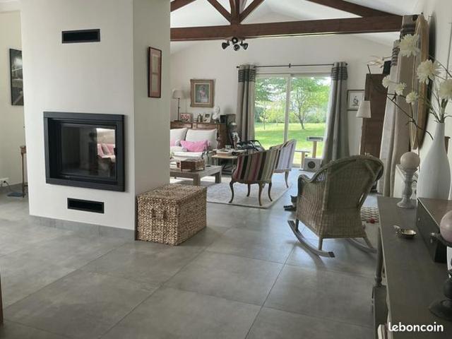 Propriété 6 pièces 187 m²