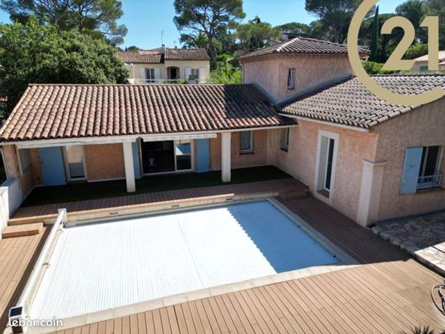 Propriété 6 pièces 187 m²