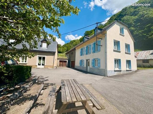 Propriété 6 pièces 188 m²
