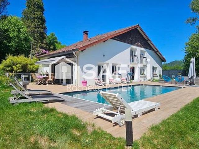 Propriété 6 pièces 188 m²