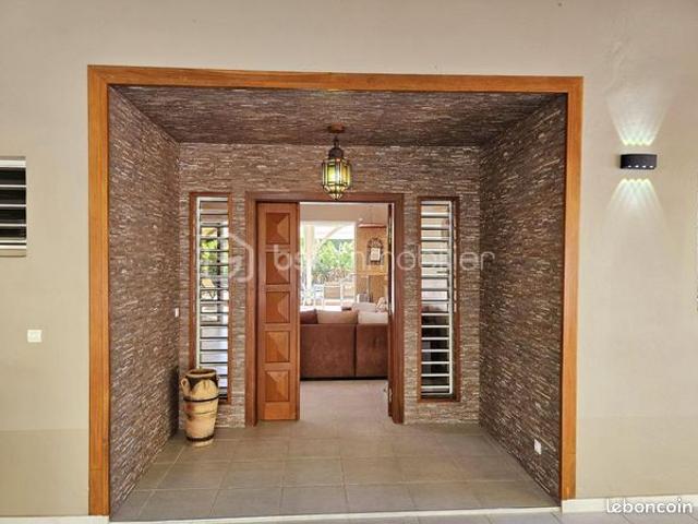 Propriété 6 pièces 189 m²