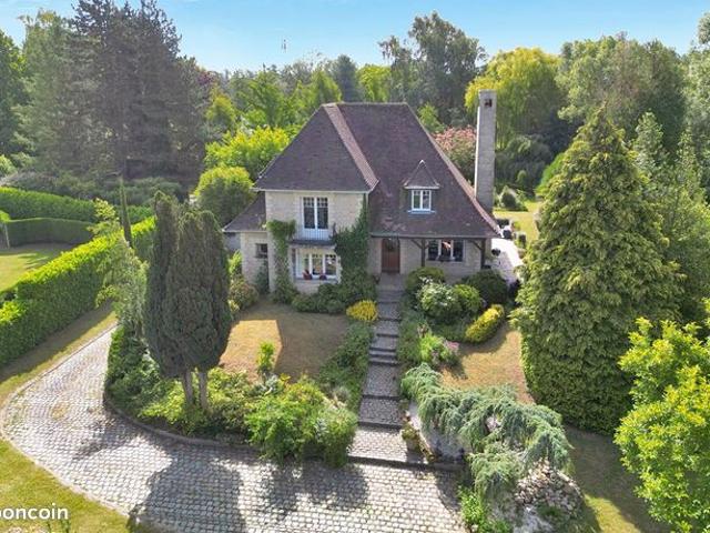 Propriété 6 pièces 180 m²