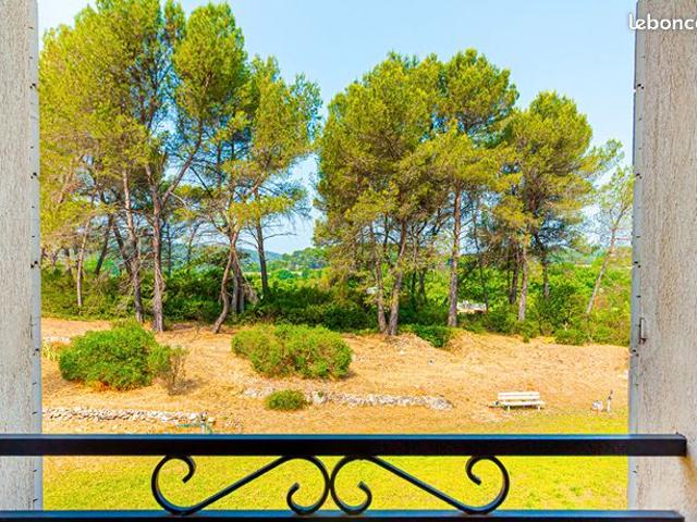 Propriété 6 pièces 180 m²