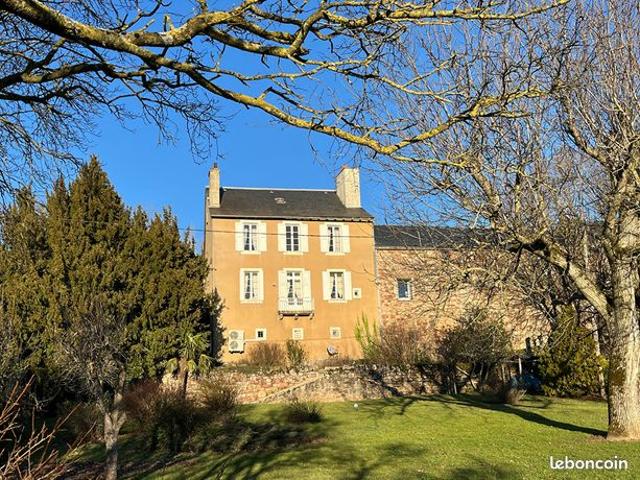 Propriété 6 pièces 180 m²