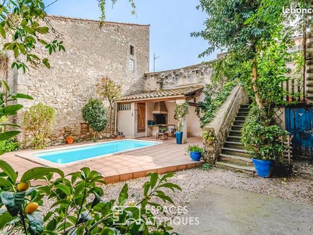 Propriété 6 pièces 180 m²