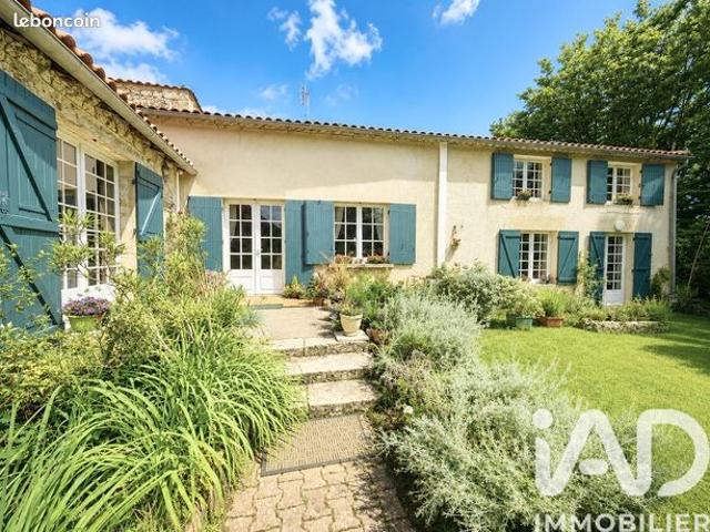 Propriété 6 pièces 180 m²