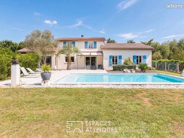 Propriété 6 pièces 180 m²