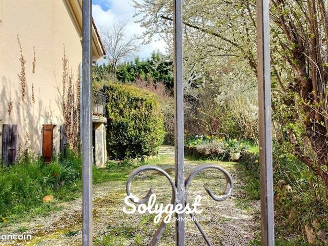 Propriété 6 pièces 180 m²