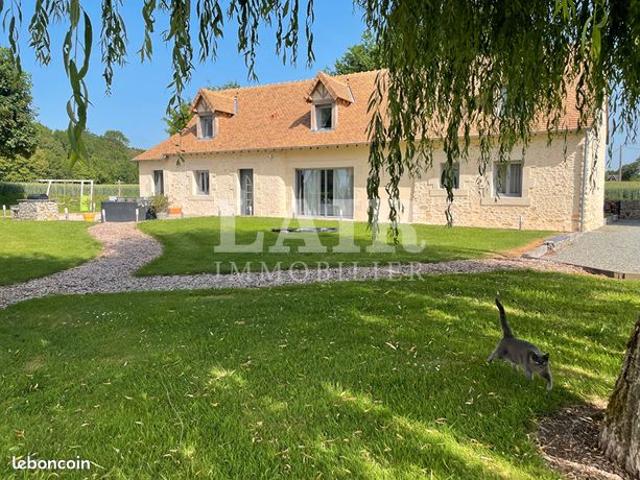 Propriété 6 pièces 180 m²