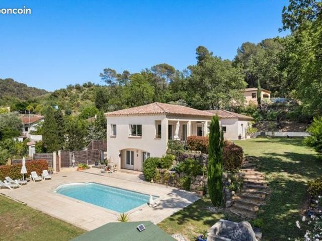 Propriété 6 pièces 180 m²