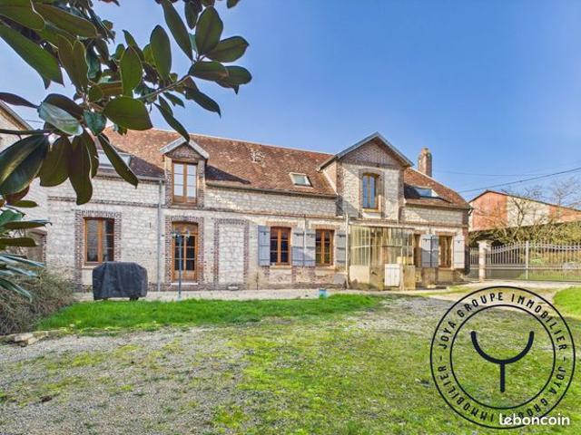 Propriété 6 pièces 180 m²