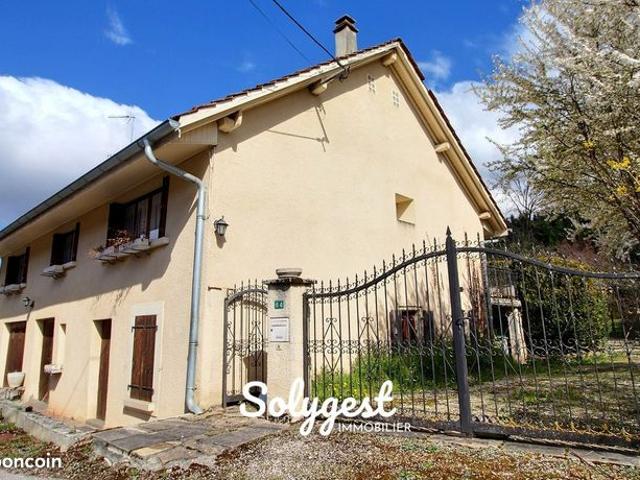 Propriété 6 pièces 180 m²
