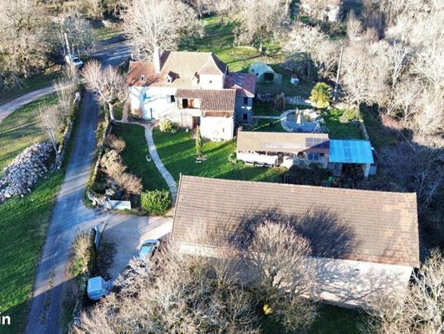 Propriété 6 pièces 180 m²