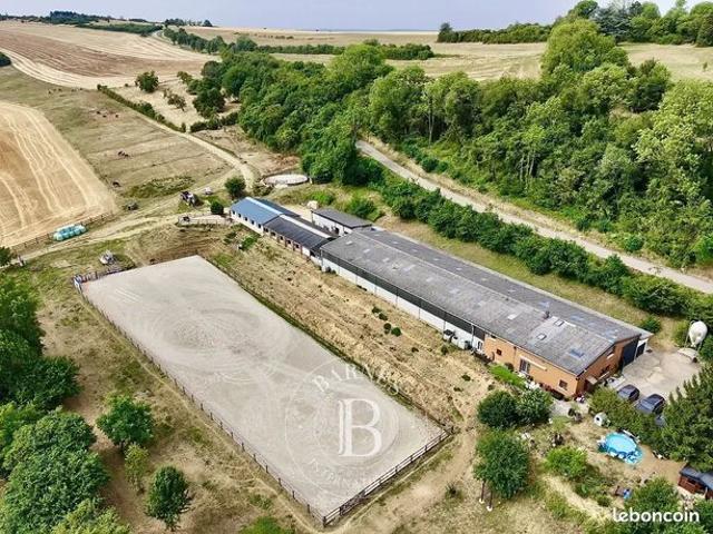Propriété 6 pièces 180 m²