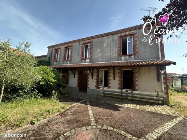 Propriété 6 pièces 180 m²