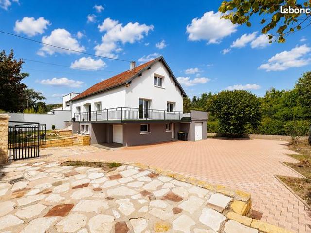 Propriété 6 pièces 180 m²