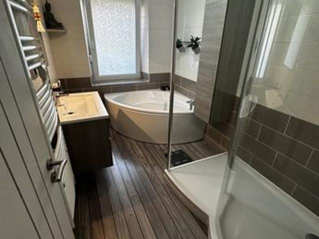 Propriété 6 pièces 180 m²