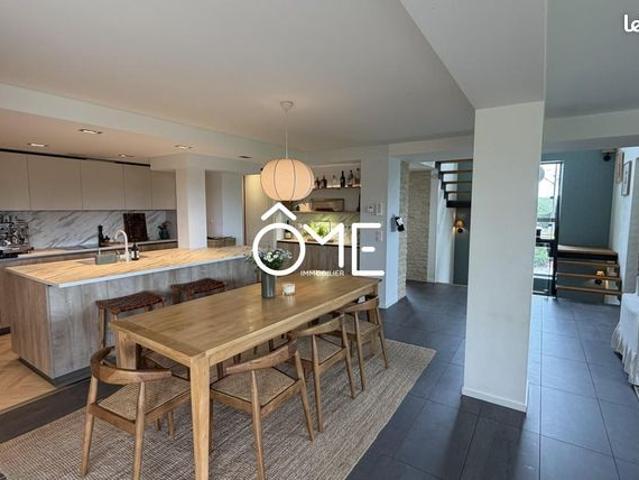 Propriété 6 pièces 181 m²