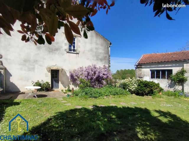 Propriété 6 pièces 181 m²